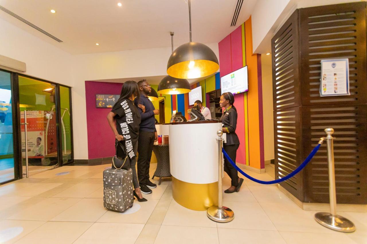 Отель Ibis Styles Accra Airport Экстерьер фото