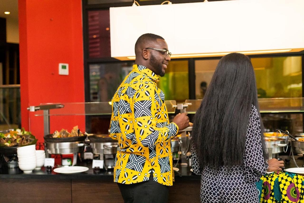 Отель Ibis Styles Accra Airport Экстерьер фото